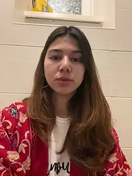 KiraVixenSweet online show from 03/08/26, 06:55