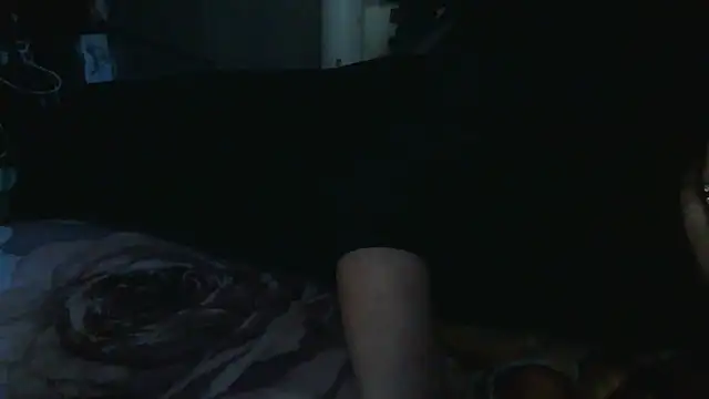 Snapshot of luanahot1 chatting on 03/13/26, 11:06 luanahot1 online show from 03/13/26, 11:06
