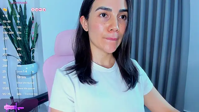 Snapshot of sara_ospina22 chatting on 07/10/26, 03:58 sara ospina22 online show from 07/10/26, 03:58