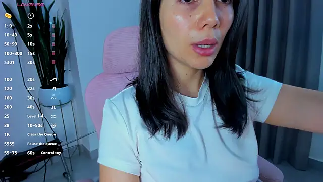 Snapshot of sara_ospina22 chatting on 07/30/26, 07:13 sara ospina22 online show from 07/30/26, 07:13