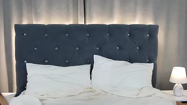 VikkyVonn online show from 07/11/26, 11:02