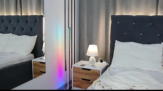 VikkyVonn online show from 07/17/26, 10:55