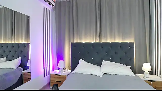 VikkyVonn online show from 08/03/26, 11:05