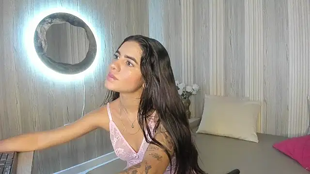 Isabellaa Rosee online show from 06/19/26, 08:01
