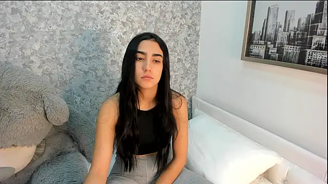 Snapshot of Anika_H chatting on 03/25/26, 12:11 Anika H online show from 03/25/26, 12:11