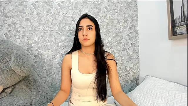 Snapshot of Anika_H chatting on 04/17/26, 12:19 Anika H online show from 04/17/26, 12:19