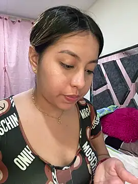 Emiily joee  online show from 06/10/26, 01:50