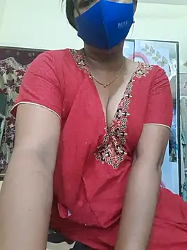 Snapshot of Tamil_Luckly_girl chatting on 05/27/26, 06:21 Tamil Luckly girl online show from 05/27/26, 06:21