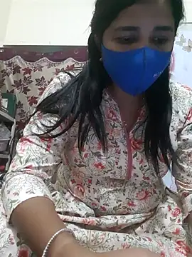 Snapshot of Tamil_Luckly_girl chatting on 06/21/26, 03:03 Tamil Luckly girl online show from 06/21/26, 03:03