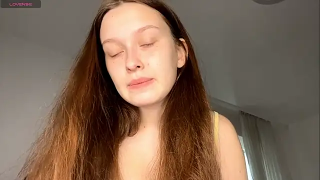 Snapshot of LoryMusetti chatting on 04/17/26, 02:09 LoryMusetti online show from 04/17/26, 02:09
