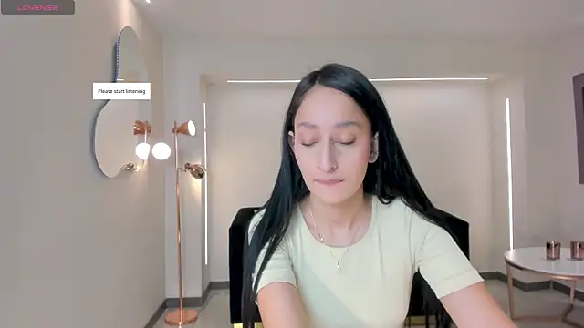 AmaraDivine online show from 07/04/26, 11:05