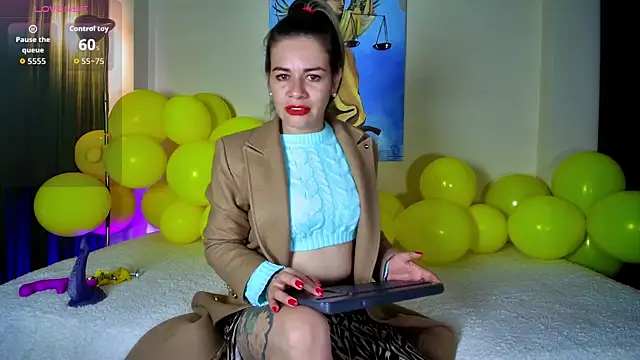 oriana thomson01 online show from 05/16/26, 04:20