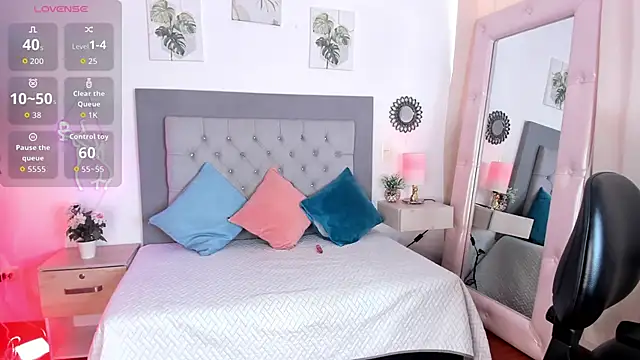 julietha Vega online show from 06/09/26, 06:19