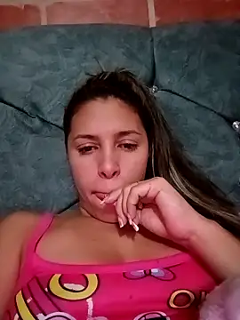 Snapshot of kiki_milu chatting on 03/14/26, 06:08 kiki milu online show from 03/14/26, 06:08