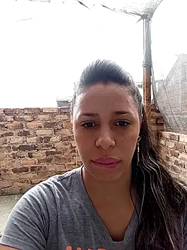 Snapshot of kiki_milu chatting on 04/16/26, 01:34 kiki milu online show from 04/16/26, 01:34
