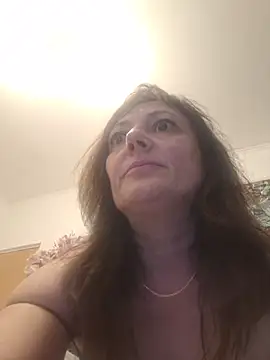 Snapshot of SaraGina chatting on 04/05/26, 08:39 SaraGina online show from 04/05/26, 08:39