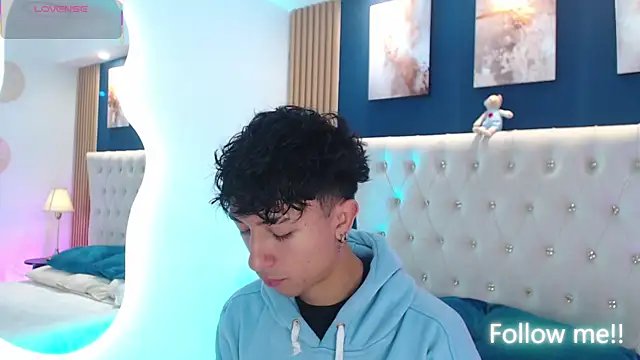Snapshot of Aiden_Rivers_ chatting on 04/16/26, 12:50 Aiden Rivers online show from 04/16/26, 12:50