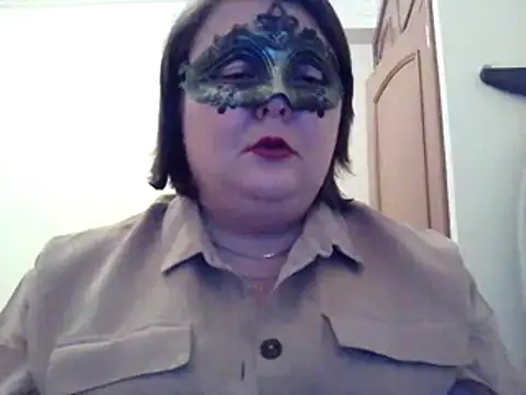 Snapshot of Nikisworld chatting on 04/19/26, 10:56 Nikisworld online show from 04/19/26, 10:56