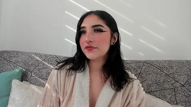 Snapshot of Kattengel_ chatting on 03/26/26, 09:42 Kattengel online show from 03/26/26, 09:42