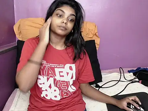 Snapshot of indianicon23 chatting on 04/13/26, 06:19 indianicon23 online show from 04/13/26, 06:19