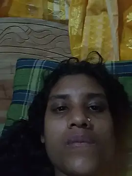 Snapshot of mimpake chatting on 05/19/26, 04:35 mimpake online show from 05/19/26, 04:35