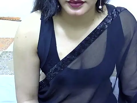 Snapshot of Sanaira_1999 chatting on 03/03/26, 06:58 Sanaira 1999 online show from 03/03/26, 06:58