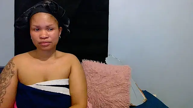 Loyal Sashaa online show from 06/30/26, 01:01