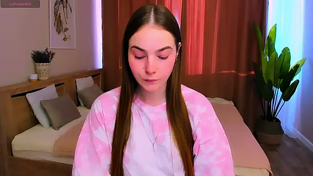 Snapshot of Maddy_Wood_ chatting on 03/09/26, 02:21 Maddy Wood online show from 03/09/26, 02:21