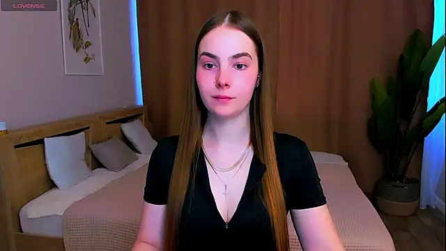 Snapshot of Maddy_Wood_ chatting on 03/24/26, 02:33 Maddy Wood online show from 03/24/26, 02:33