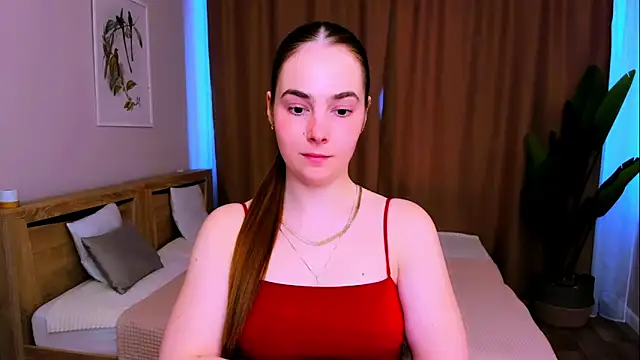 Snapshot of Maddy_Wood_ chatting on 04/14/26, 02:56 Maddy Wood online show from 04/14/26, 02:56