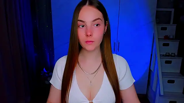 Snapshot of Maddy_Wood_ chatting on 05/12/26, 02:36 Maddy Wood online show from 05/12/26, 02:36