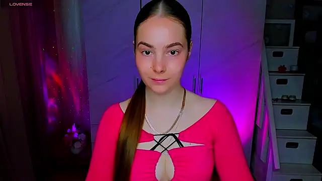 Snapshot of Maddy_Wood_ chatting on 05/19/26, 09:26 Maddy Wood online show from 05/19/26, 09:26
