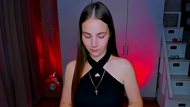 Maddy Wood  online show from 07/28/26, 04:39