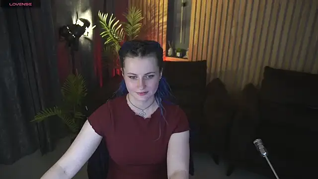 Snapshot of AlisaGracee chatting on 05/09/26, 12:43 AlisaGracee online show from 05/09/26, 12:43