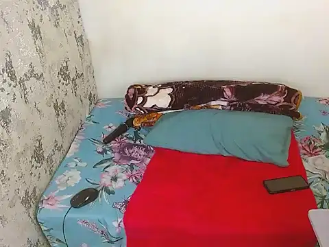 ChocoSlenderXXX online show from 06/15/26, 03:47