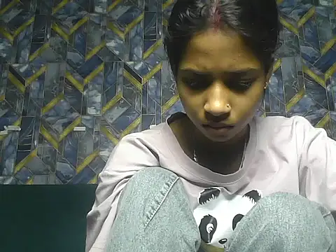 Snapshot of Rani1993 chatting on 03/29/26, 04:40 Rani1993 online show from 03/29/26, 04:40