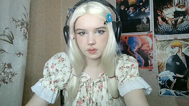 Snapshot of MilaTyan chatting on 03/19/26, 05:06 MilaTyan online show from 03/19/26, 05:06