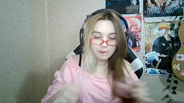 Snapshot of MilaTyan chatting on 04/03/26, 05:11 MilaTyan online show from 04/03/26, 05:11