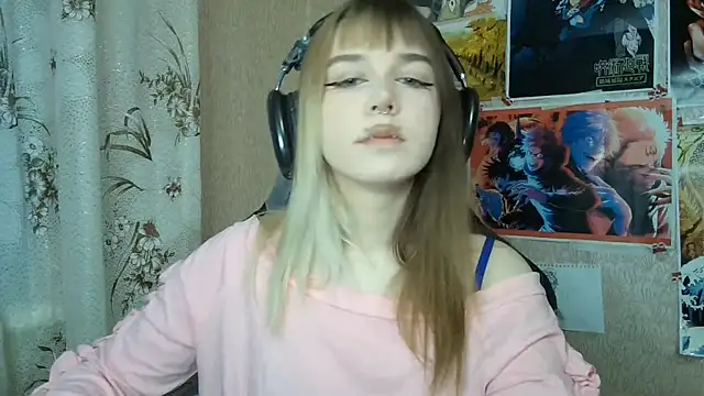 Snapshot of MilaTyan chatting on 06/04/26, 04:13 MilaTyan online show from 06/04/26, 04:13