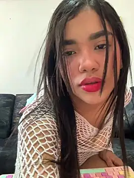 Snapshot of Lily_em chatting on 03/24/26, 06:46 Lily em online show from 03/24/26, 06:46