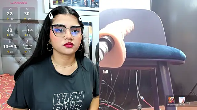 mila quin online show from 05/13/26, 08:06