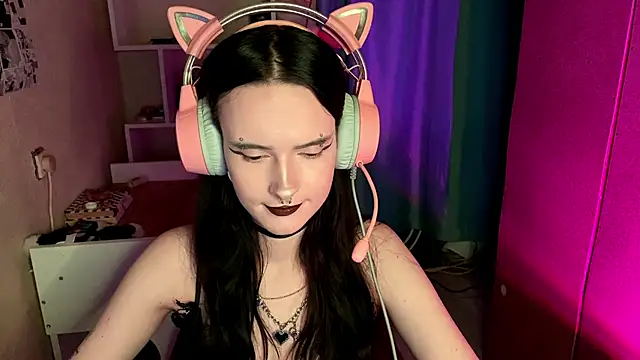 Snapshot of MabelDefina chatting on 05/02/26, 05:12 MabelDefina online show from 05/02/26, 05:12