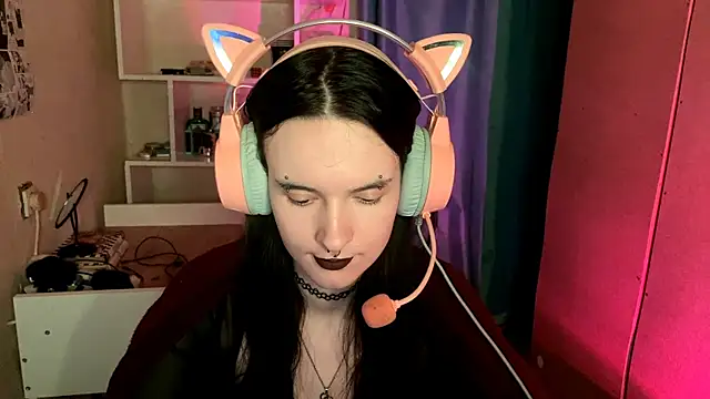 Snapshot of MabelDefina chatting on 05/25/26, 05:02 MabelDefina online show from 05/25/26, 05:02