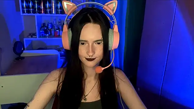 Snapshot of MabelDefina chatting on 06/12/26, 05:06 MabelDefina online show from 06/12/26, 05:06