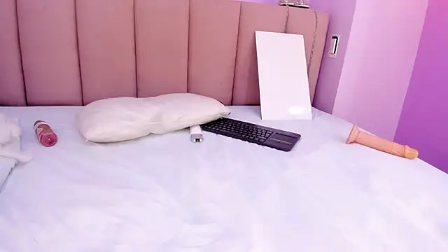 camila scoth online show from 07/28/26, 02:13