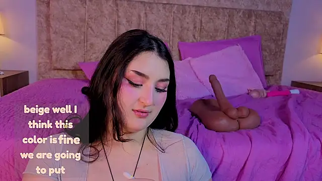 zoe moon   online show from 07/28/26, 04:39