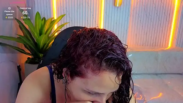 Natasha  tp online show from 06/10/26, 12:37