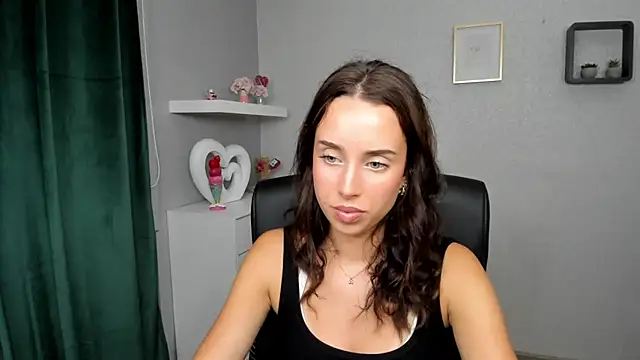 AdeleSolo online show from 07/01/26, 12:40