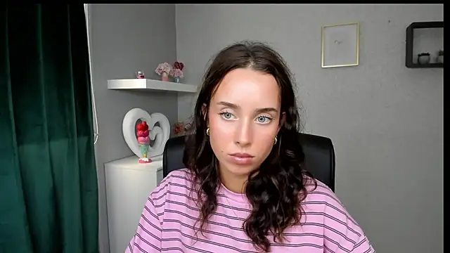 AdeleSolo online show from 07/15/26, 12:32