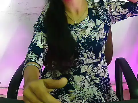 Hotsurbhi online show from 03/09/26, 04:49